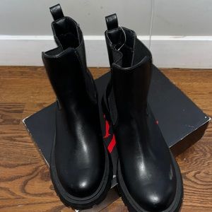 Brand new & never worn.